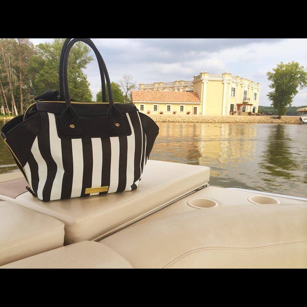 Steve madden striped summer bag 🐳